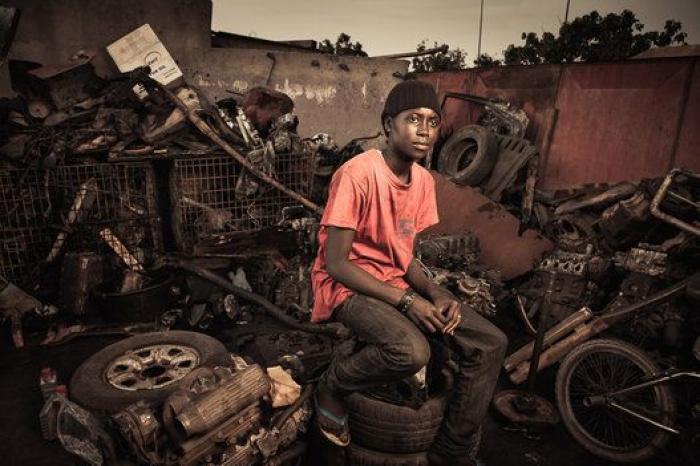 Las poderosas imágenes de las mujeres mecánicas de Senegal