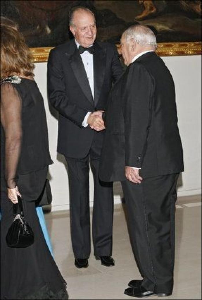 Aznar, Chacón, Botella.. las despedidas en la capilla ardiente de Álvarez (FOTOS)