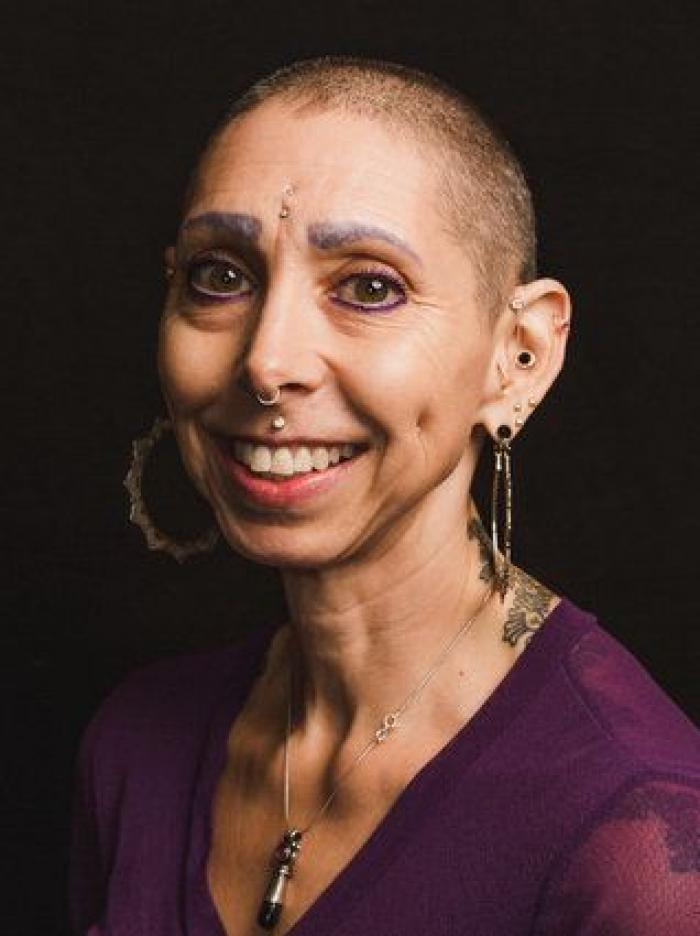 La postura correcta para ir al baño y otros consejos que cuidan el suelo pélvico