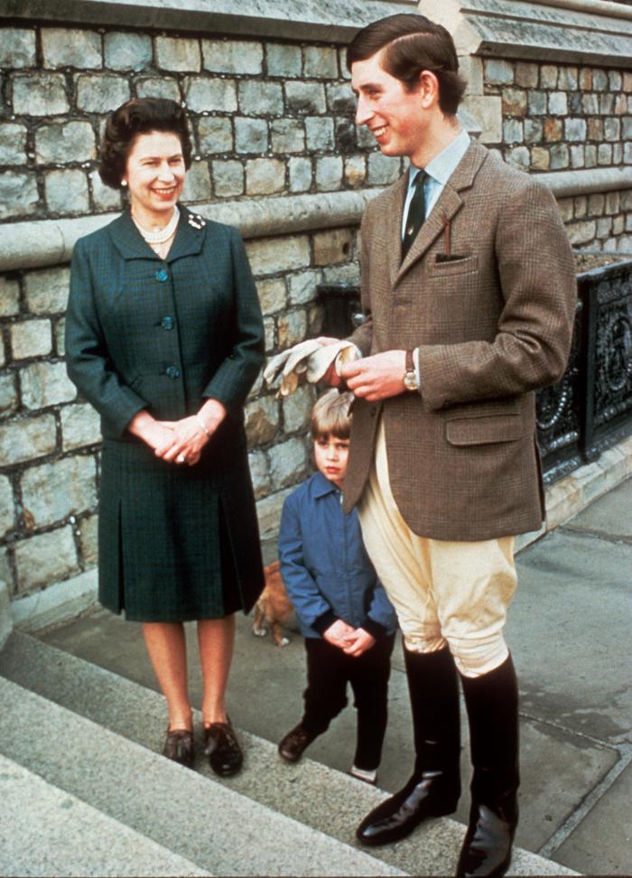 Lucía Méndez no se muerde la lengua tras decretar Ayuso tres días de luto por Isabel II