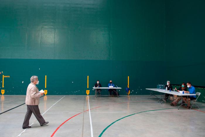 Las elecciones vascas registran el mínimo histórico de participación: 52,8%