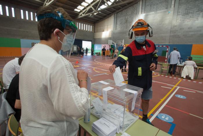 Las elecciones vascas registran el mínimo histórico de participación: 52,8%