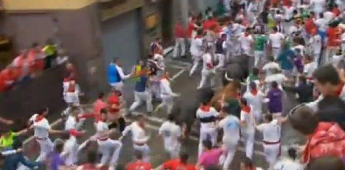 El séptimo encierro deja un susto y al menos un herido por asta de toro