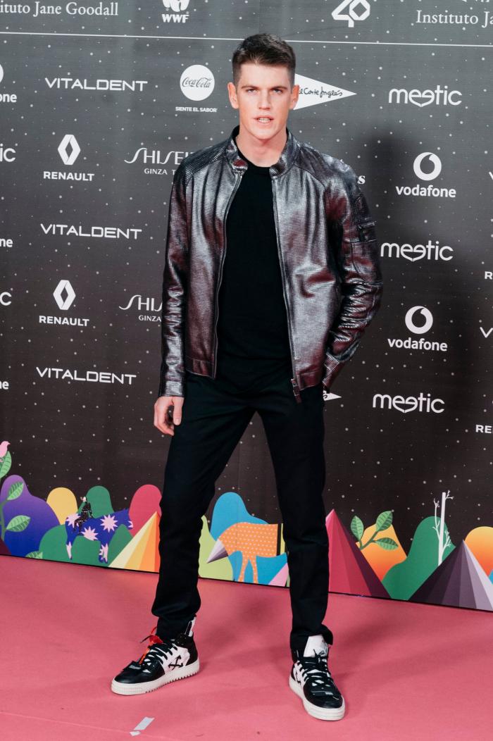 El tierno momento entre Aitana y Miguel Bernardeau en 'Los 40 Music Awards'