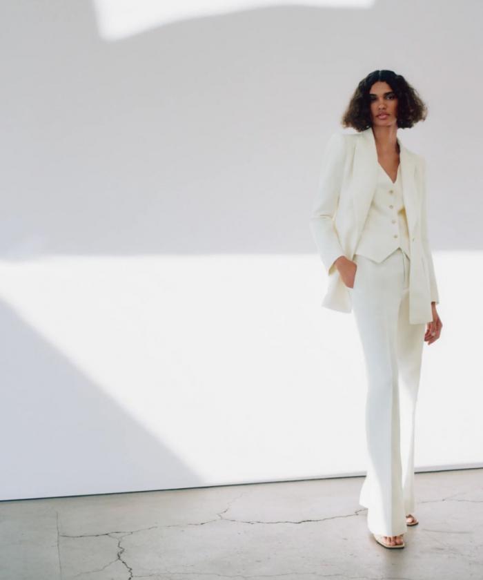 Zara hace un homenaje a la poesía gallega con su última colección