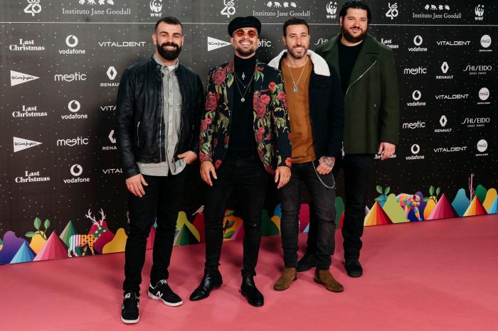 El tierno momento entre Aitana y Miguel Bernardeau en 'Los 40 Music Awards'