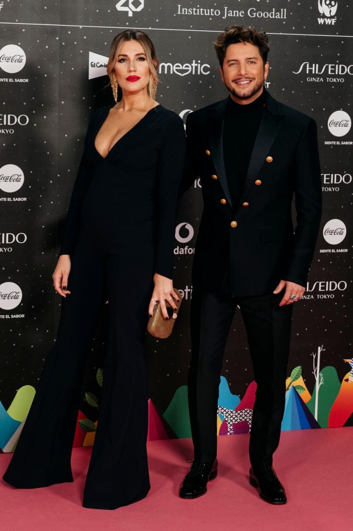 El tierno momento entre Aitana y Miguel Bernardeau en 'Los 40 Music Awards'