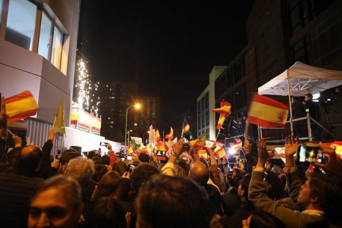 El rifirrafe entre Juan Ramón Lucas y Ortega Smith: "Ustedes atacan la libertad de expresión"