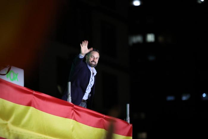 El rifirrafe entre Juan Ramón Lucas y Ortega Smith: "Ustedes atacan la libertad de expresión"