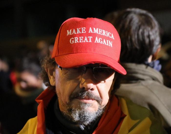 El rifirrafe entre Juan Ramón Lucas y Ortega Smith: "Ustedes atacan la libertad de expresión"