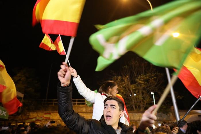 El rifirrafe entre Juan Ramón Lucas y Ortega Smith: "Ustedes atacan la libertad de expresión"