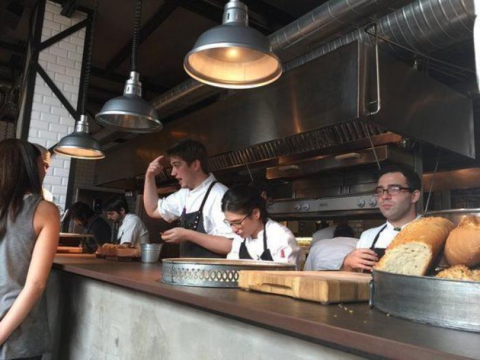 El indignadísimo (y polémico) mensaje del chef Javier Peña a unos clientes que le dieron plantón