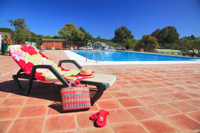 Qué restricciones debes conocer según la comunidad a la que viajes