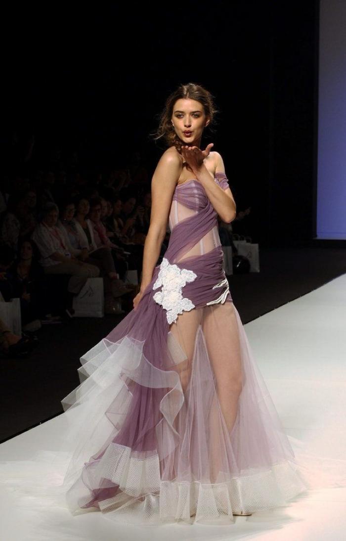 Vestidos de novia hechos con papel higiénico (FOTOS)