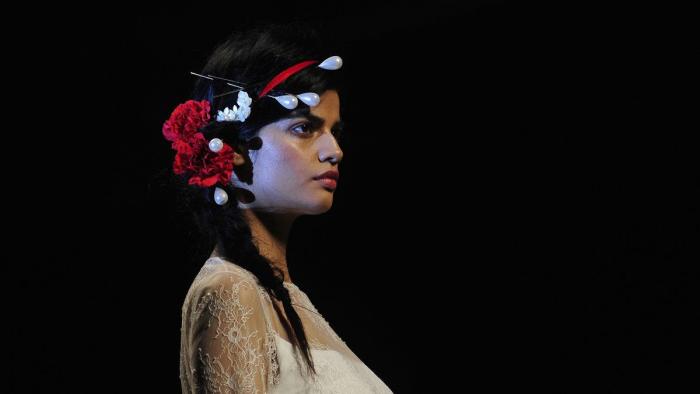 Vestidos de novia hechos con papel higiénico (FOTOS)