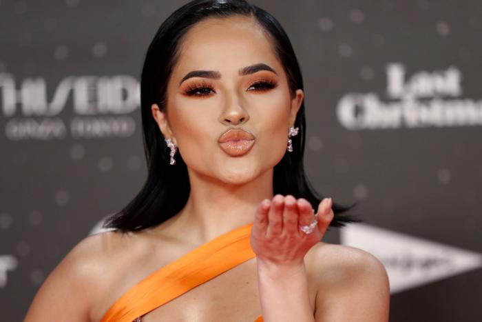 Así cambian las famosas con el pelo al natural