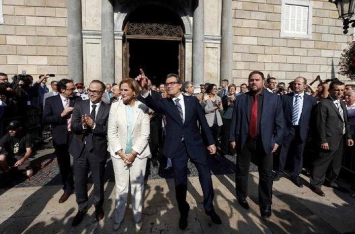 ERC ganaría las elecciones con 6,7 puntos de ventaja sobre CiU y Podemos entraría en el Parlament