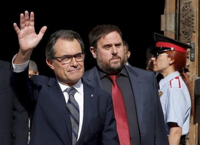 ERC ganaría las elecciones con 6,7 puntos de ventaja sobre CiU y Podemos entraría en el Parlament