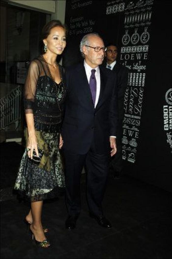 Muerte de Miguel Boyer: Isabel Preysler, arropada por familiares y amigos en el tanatorio (FOTOS)