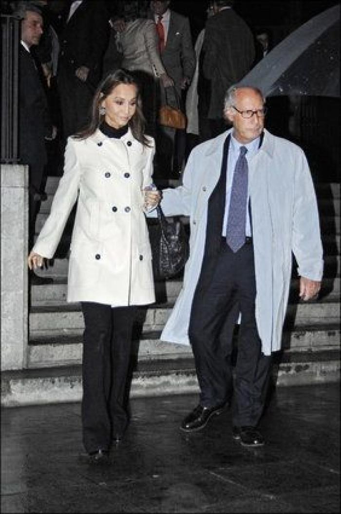 Muerte de Miguel Boyer: Isabel Preysler, arropada por familiares y amigos en el tanatorio (FOTOS)