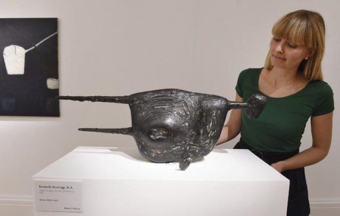 Londres exhibe la colección de arte privada de David Bowie