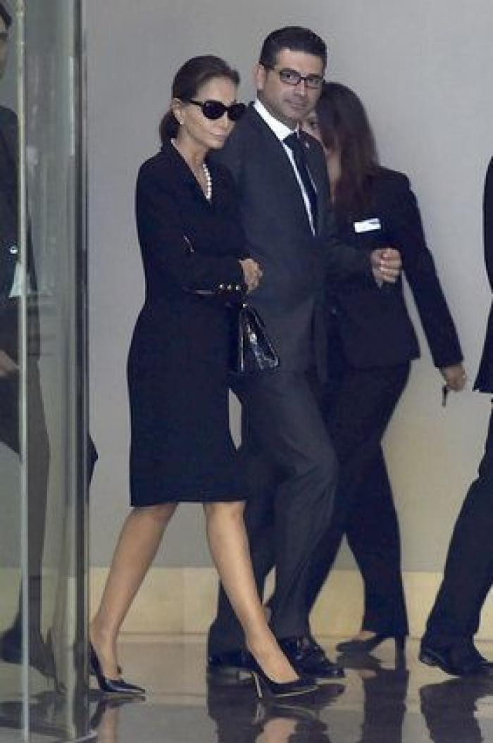 Muerte de Miguel Boyer: Isabel Preysler, arropada por familiares y amigos en el tanatorio (FOTOS)