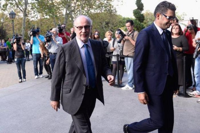 Muerte de Miguel Boyer: Isabel Preysler, arropada por familiares y amigos en el tanatorio (FOTOS)