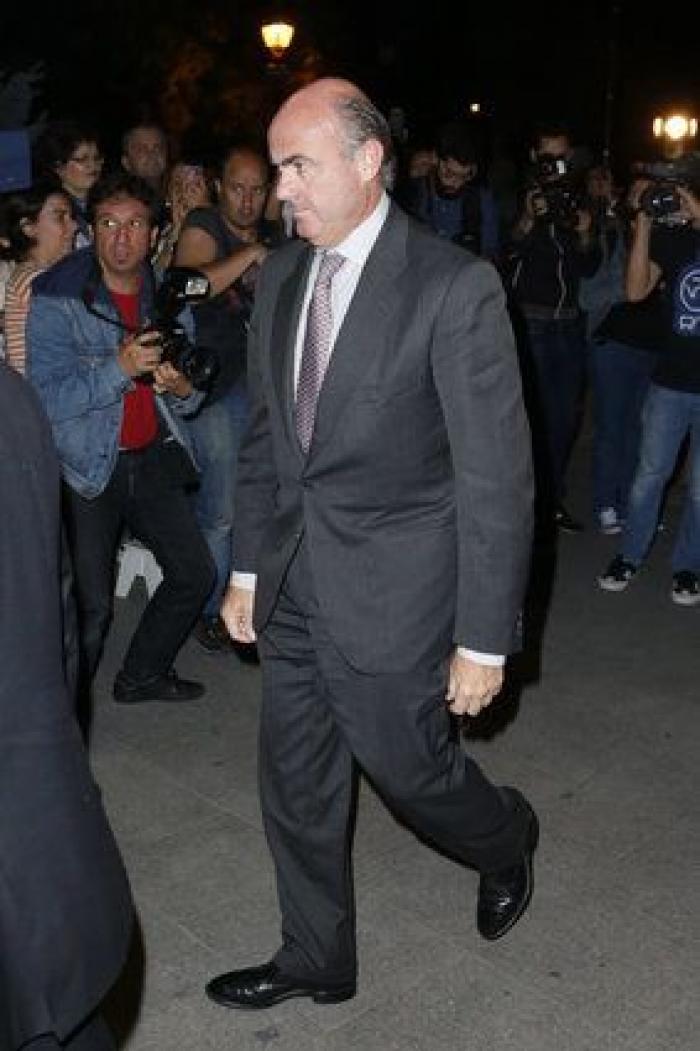 Muerte de Miguel Boyer: Isabel Preysler, arropada por familiares y amigos en el tanatorio (FOTOS)