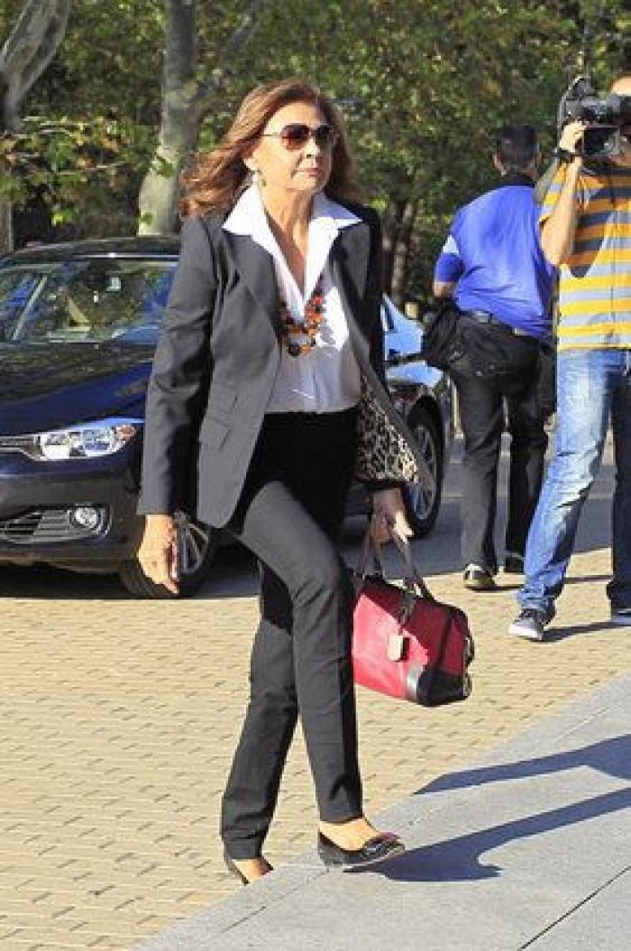 Muerte de Miguel Boyer: Isabel Preysler, arropada por familiares y amigos en el tanatorio (FOTOS)