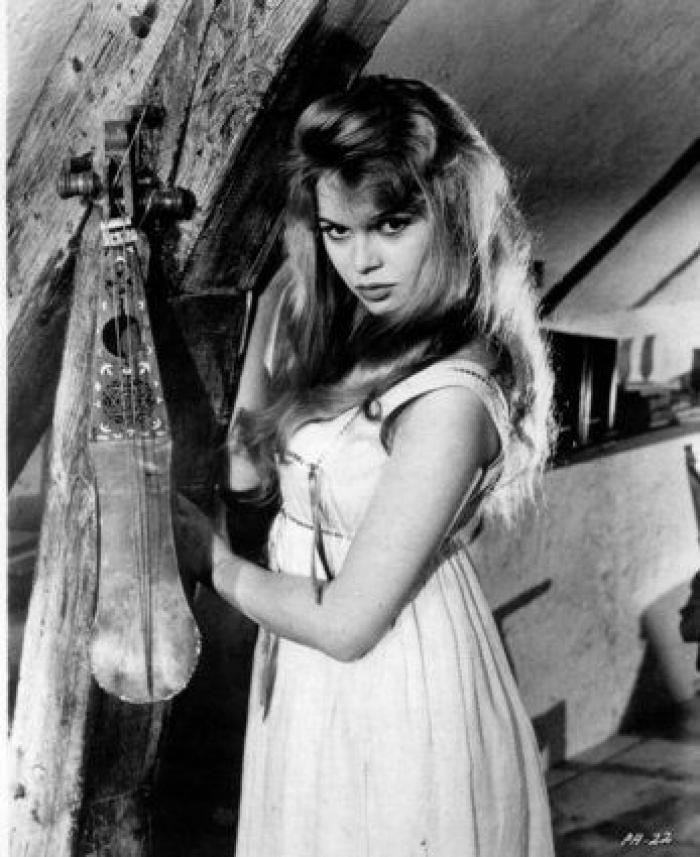 Brigitte Bardot confiesa que se intentó suicidar cuando era adolescente
