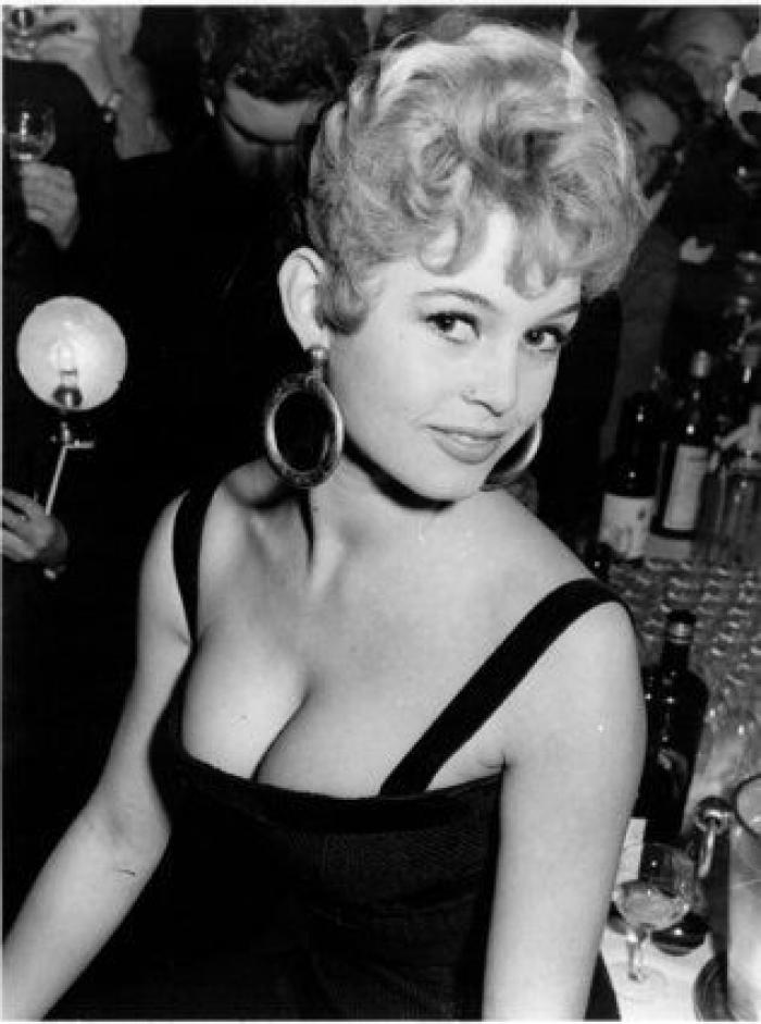 Brigitte Bardot confiesa que se intentó suicidar cuando era adolescente