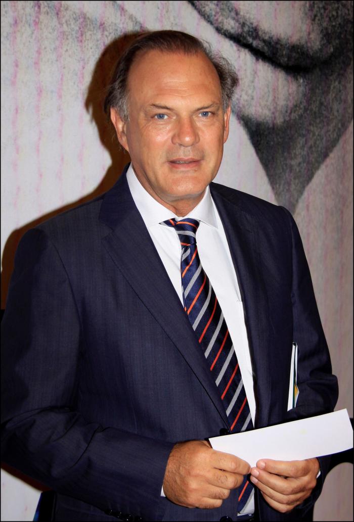 Pedro Piqueras inicia así de duro 'Informativos Telecinco': no ahorra en calificativos contra Putin