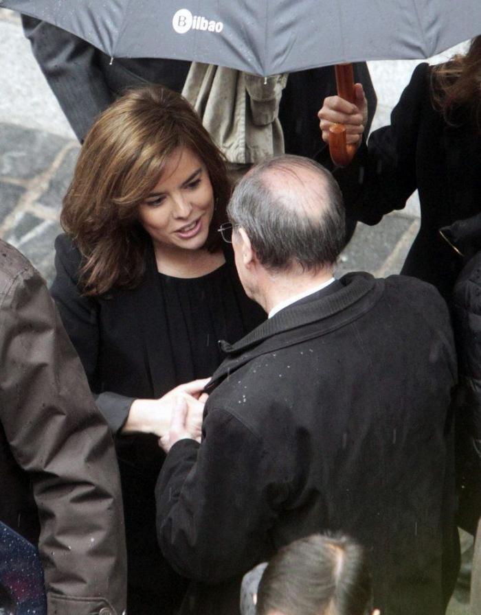 Miles de personas despiden al alcalde de Bilbao, Iñaki Azkuna, durante su funeral