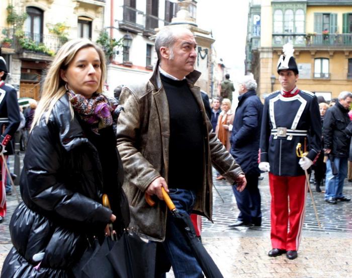 Miles de personas despiden al alcalde de Bilbao, Iñaki Azkuna, durante su funeral