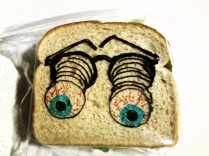 Un padre que convierte en arte el bocadillo de sus hijos