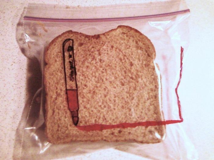 Un padre que convierte en arte el bocadillo de sus hijos