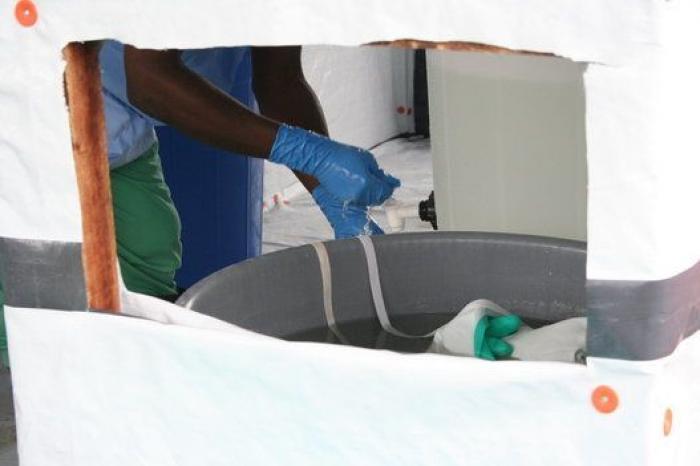 La cooperante de Médicos sin Fronteras en riesgo de ébola termina la cuarentena sin síntomas