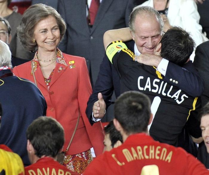 Manolo Lama y Juanma Castaño se enzarzan en antena por la salida de Cuatro del narrador