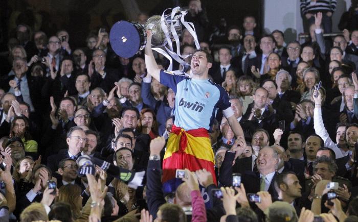 Manolo Lama y Juanma Castaño se enzarzan en antena por la salida de Cuatro del narrador