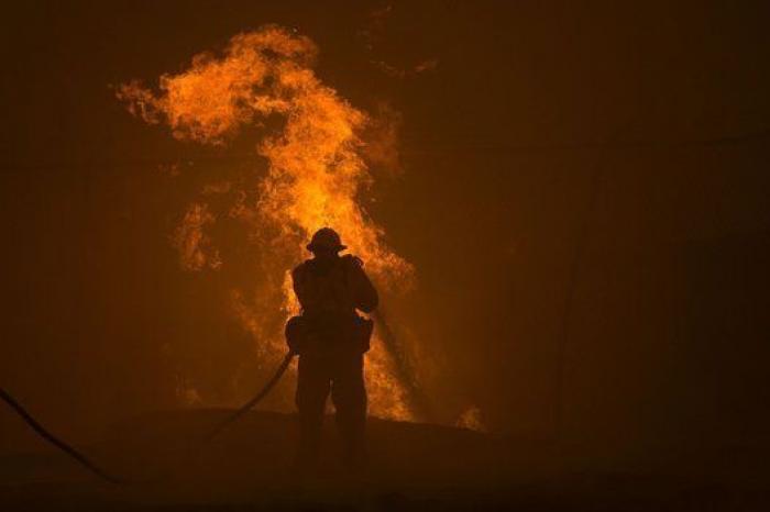Las impresionantes imágenes del 'Incendio de Arena' en California
