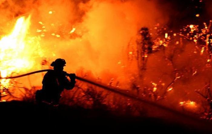 Las impresionantes imágenes del 'Incendio de Arena' en California