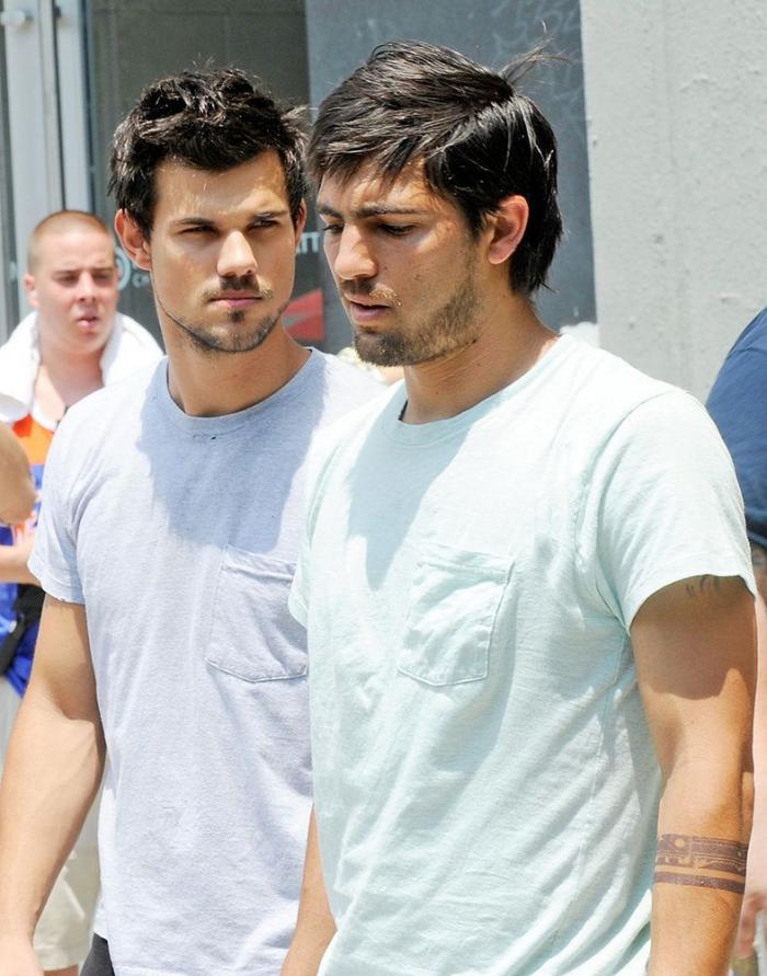 Los actores junto a sus dobles de rodaje (FOTOS)