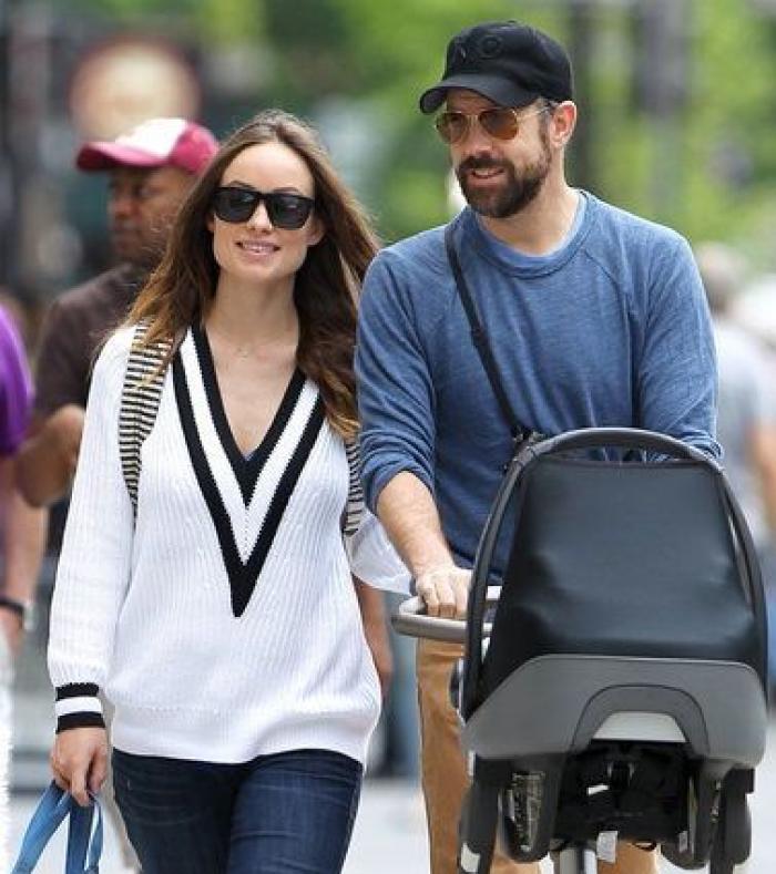 Ashton Kutcher y Mila Kunis enseñan la primera foto de su hija