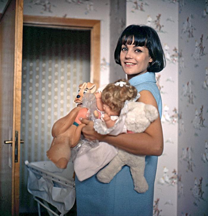 Carmen Sevilla tiene un clon y es una superestrella de Hollywood