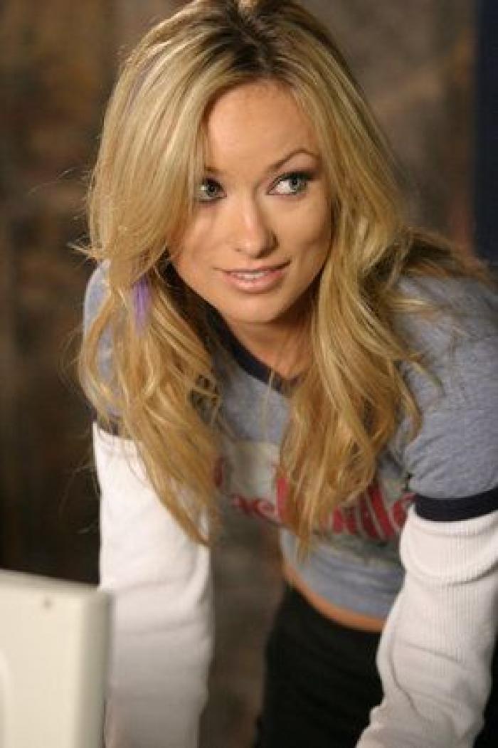 La actriz Olivia Wilde cambia de 'look' y pasa del castaño al rubio