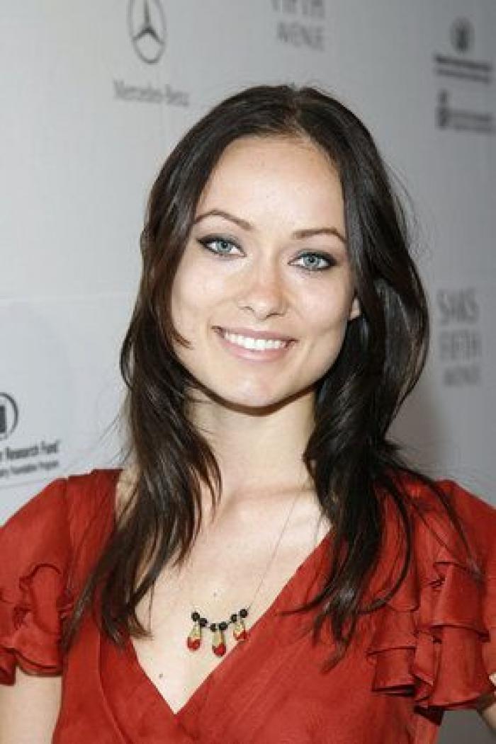 La actriz Olivia Wilde cambia de 'look' y pasa del castaño al rubio