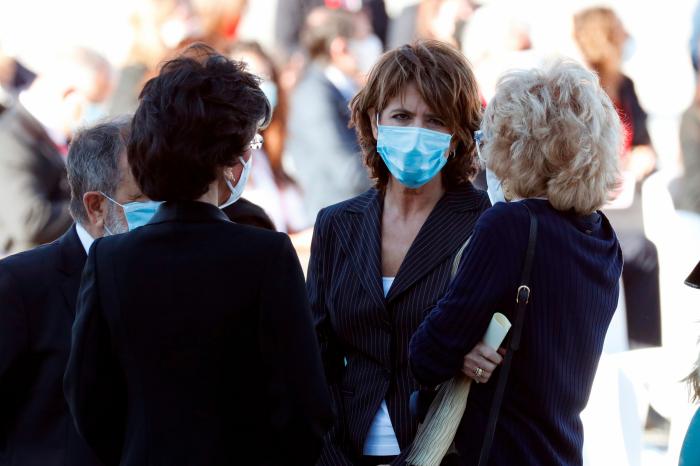 Sánchez anuncia un homenaje a las víctimas del virus con el rey el 15 de julio