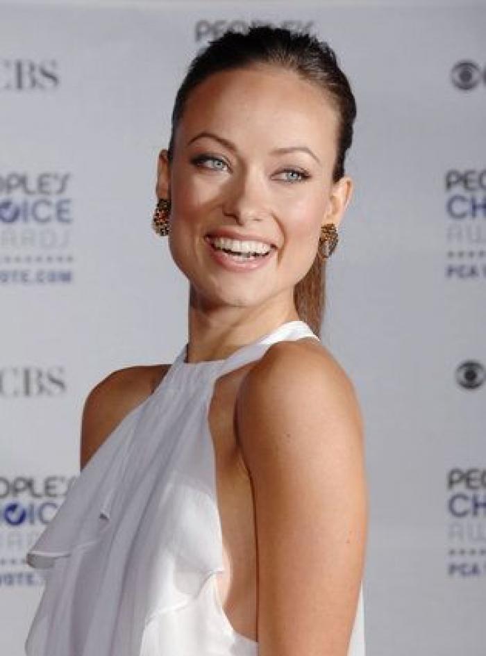 La actriz Olivia Wilde cambia de 'look' y pasa del castaño al rubio