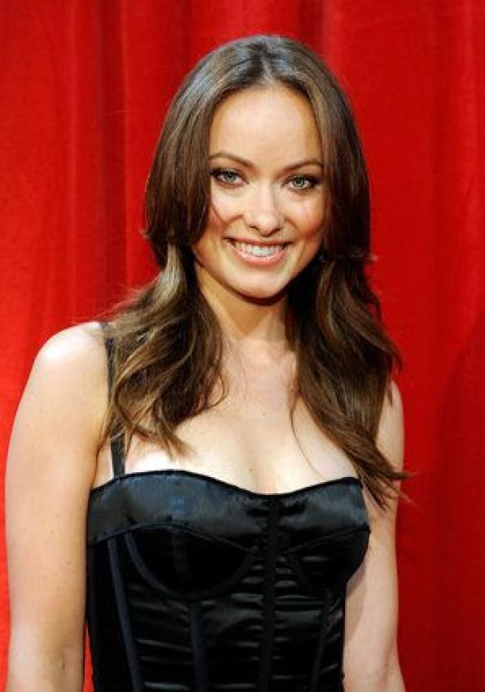 La actriz Olivia Wilde cambia de 'look' y pasa del castaño al rubio