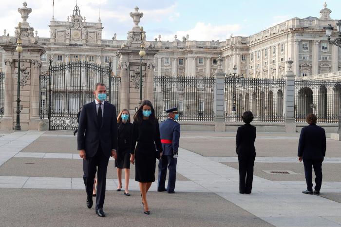 Sánchez anuncia un homenaje a las víctimas del virus con el rey el 15 de julio